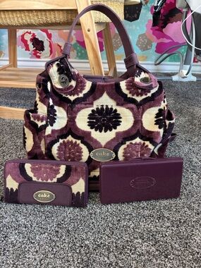 Petunia pickle bottom cake diaper bag